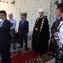 Прихожан мечети поздравил председатель и имам общины айрат Мухаметзянов