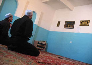 В Клинцовской колонии общего режима (Брянская область) открылась молитвенная комната для осуждённых-мусульман. Фото http://www.yugopolis.ru
