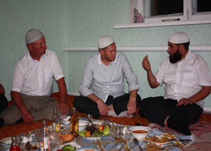 Саратовские мусульмане провели еще один коллективный ифтар. Фото http://dumso.ru