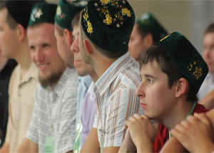 В городе Кумертау Республики Башкортостан прошел городской форум «Ислам и молодежь». Фото kazan.aif.ru