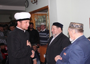 Муфтий Гаяз-хазрат Фаткуллин поздравил ветеранов ВОВ. Фото www.islamsib.ru