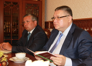 Чрезвычайный и Полномочный посол Казахстана в Москве в резиденции муфтия Гайнутина
