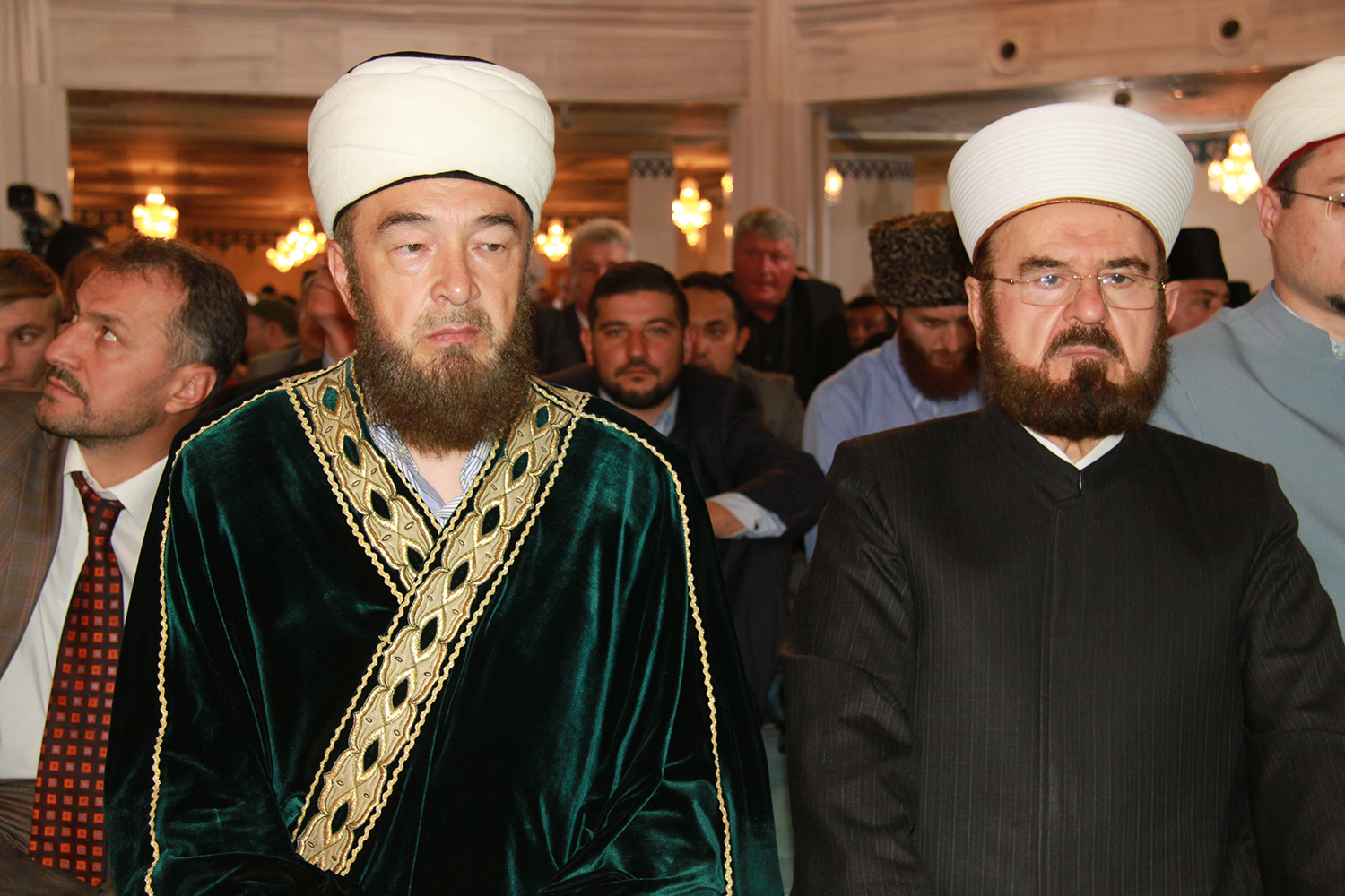 Имамы в москве. Муфтий Московской Соборной мечети.
