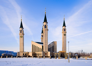 Соборная мечеть Нижнекамска, в которой расположено медресе 