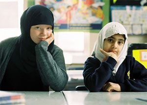 Дети-мусульмане на уроке в школе Источник: www.tvthrong.co.uk