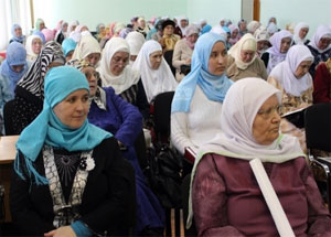 Участницы первого рабочего совещания общественной организации мусульманок в Казани Фото пресс-службы ДУМ РТ