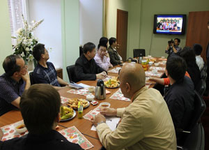 Представители Ассоциации мусульман Китая посетили Департамент социально-благотворительной и духовно-просветительской деятельности СМР