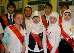 Ученики Национальной татарской гимназии (г.Саратов). Фото http://dumso.ru