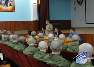 Исламские богословы из Дагестана посетили военную часть в МО. Фото www.riadagestan.ru