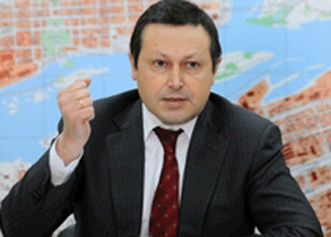 На выборах мэра Красноярска победил Эдхам Акбулатова (на фото). http://www.islamsib.ru 