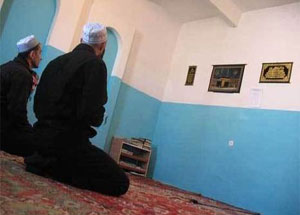 В мужской колонии (ФБУ ИК-2) в Ивановской области открылась мусульманская молельная комната. Фото www.news.rambler.ru