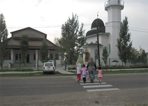 Саратовские мусульмане обратились за помощью в решении проблемы с безопасностью на дороге в местную администрацию. Фото http://dumso.ru