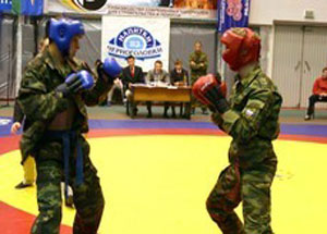 В Саратове стартовал лично-командный чемпионат МВД России по рукопашному бою. Фото http://sovetov.su