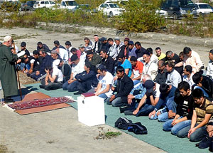 Мусульмане Камчатки молятся под открытым небом