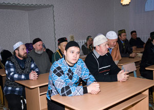 У студентов выпускного курса Исламского колледжа «Галия» города Уфы началась сессия