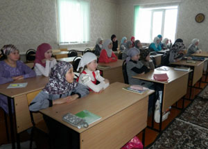 В селе Средняя Елюзань состоялось закрытие мусульманского лагеря для девочек, организованного по инициативе ДУМПО. Фото http://dumpo.ru