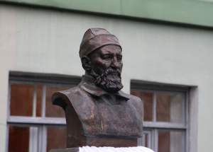 Памятник Атаулле Баязитову