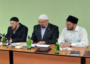 В медресе «Шейх Саид» (г.Саратов) состоялась защита дипломных работ учащихся. Фото http://dumso.ru