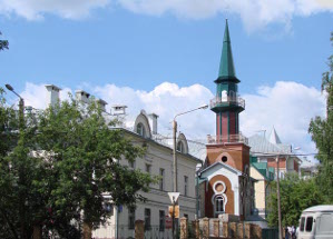 В Кирове торжественно открыли воссозданный минарет соборной мечети