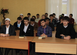В Московском исламском университете был проведен конкурс чтецов Корана среди студентов