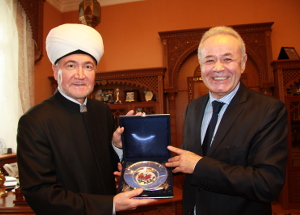 Встреча муфтия шейха Равиля Гайнутдина с послом Турецкой Республики Айдыном Сезгином