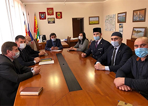 Встреча представителей Донского мухтасибата с главой Семикаракорского района