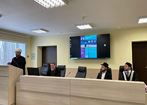 Председатель ДУМ Владимирской области имам-мухтасиб Азат Мунавиров выступил на «Покровских чтениях»