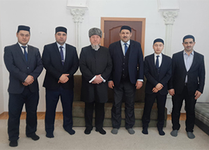 Рафаиль хазрат Сулейманов вручил удостоверения преподавателям воскресной школы