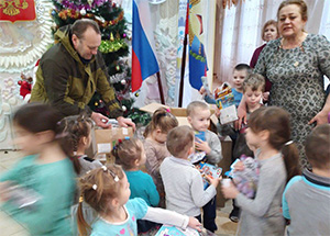 МРОМ Магнитогорска оказала гуманитарную помощь детскому дому в ЛНР