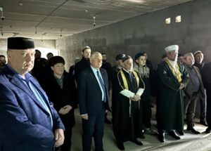 Муфтий Тюменской области Зиннат хазрат Садыков принял участие презентации этнографического комплекса