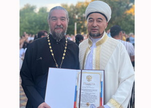 Глава Палласовки Волгоградской области отметил активную жизненную позицию главного имама-мухтасиба Муслима Суюнов и мусульман региона