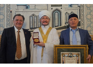 Муфтий Гайнутдин награжден почетной международной золотой медалью имени Льва Толстого